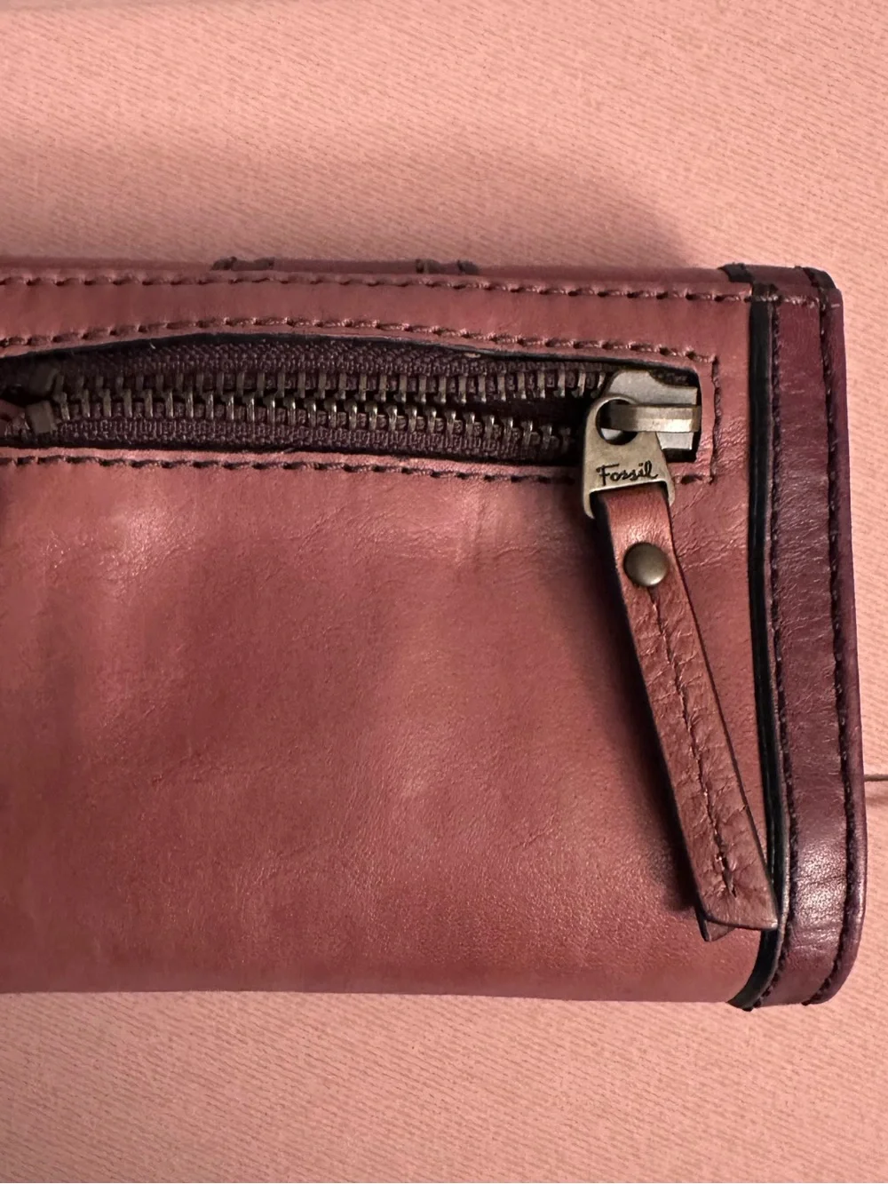 Vintage Fossil Reissue VRI Push Lock Two Tone, Leather Clutch Wallet